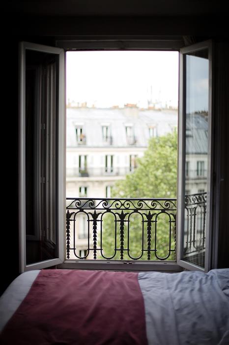 Parimis: Apercu d'une Chambre Classique